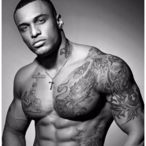 tatouage aigle pectoraux
