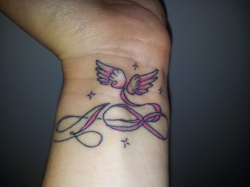 tatouage ange et lettre