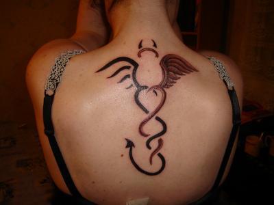 tatouage ange ou démon