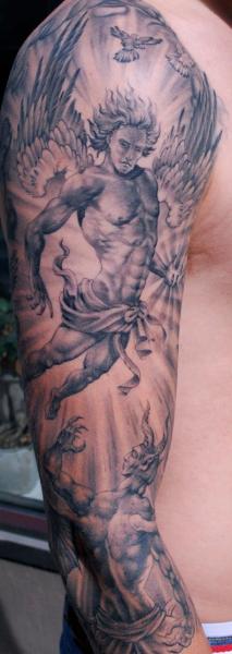 tatouage ange religieux