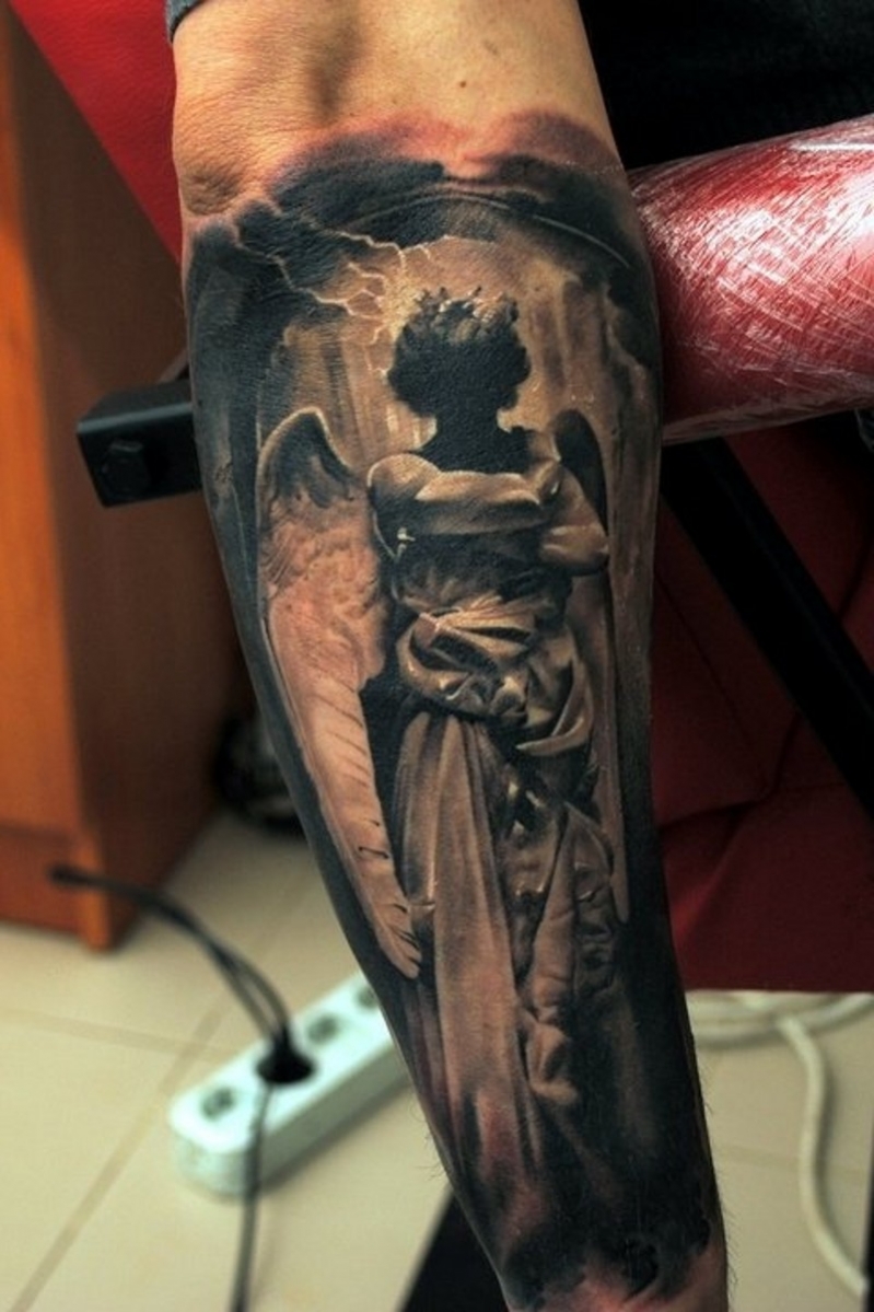 tatouage ange sur le bras