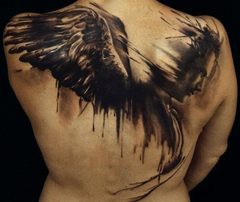 tatouage ange sur le dos