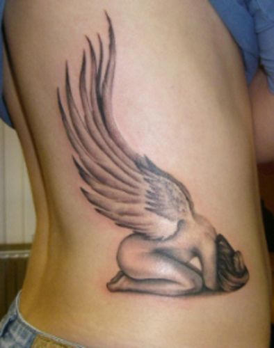 tatouage ange ventre