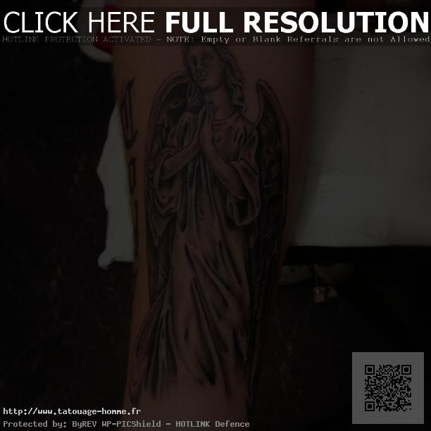 tatouage avant bras ange