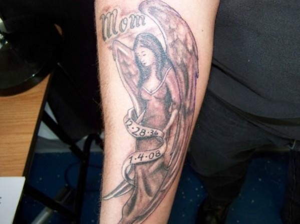 tatouage avant bras ange