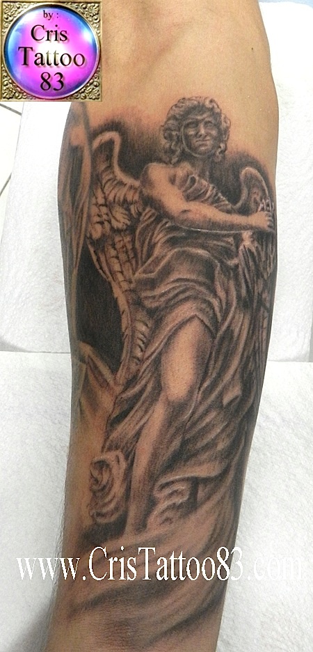 tatouage avant bras ange