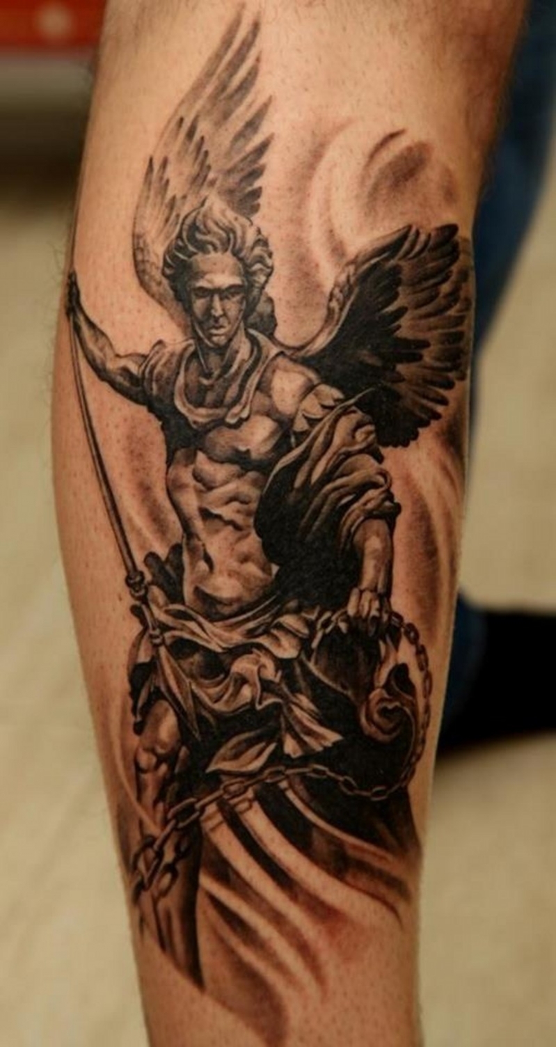 tatouage avant bras ange