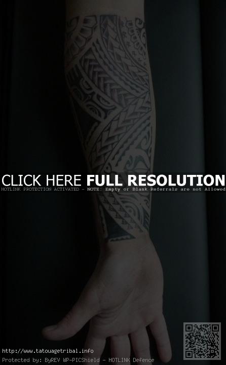 tatouage avant bras complet