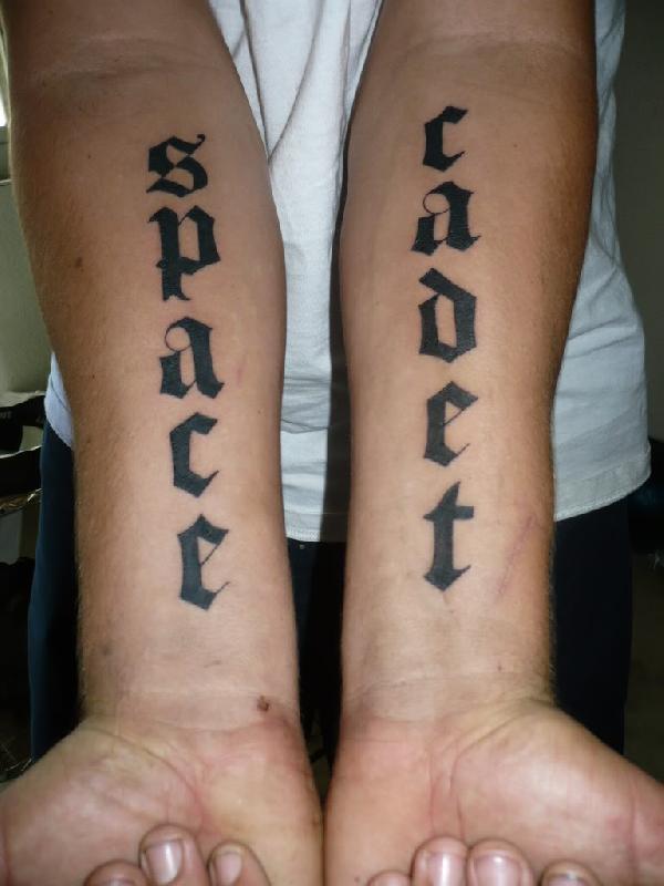 tatouage avant bras gothique