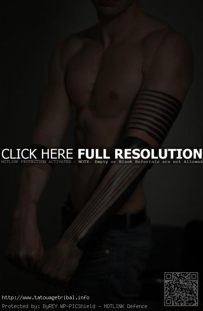 tatouage avant bras homme bracelet