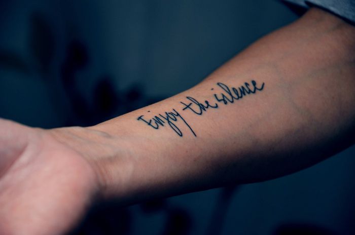 tatouage avant bras homme discret