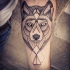 tatouage avant bras loup