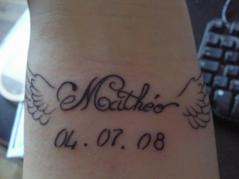tatouage avant bras maman