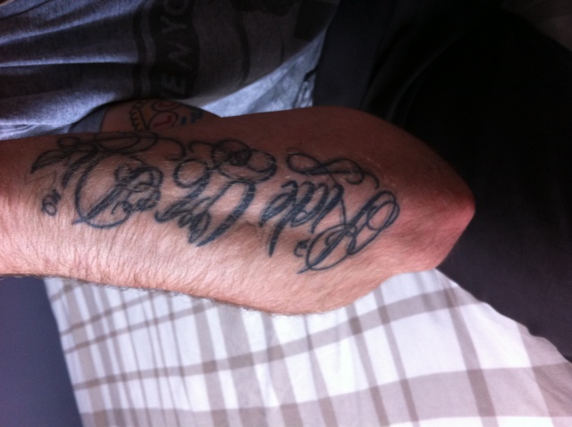 tatouage avant bras motard