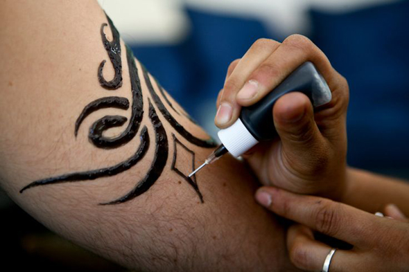 tatouage avant bras non permanent
