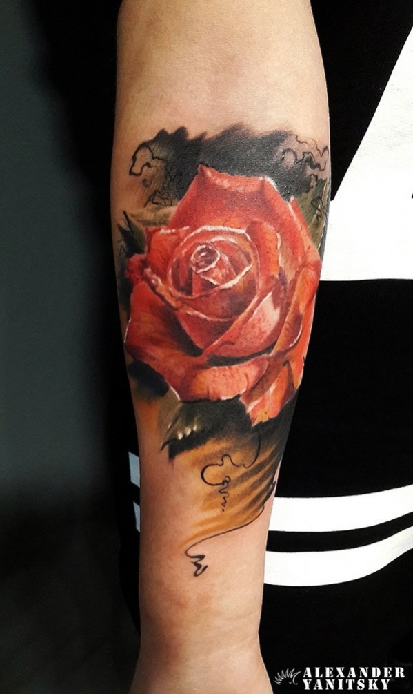 tatouage avant bras rose