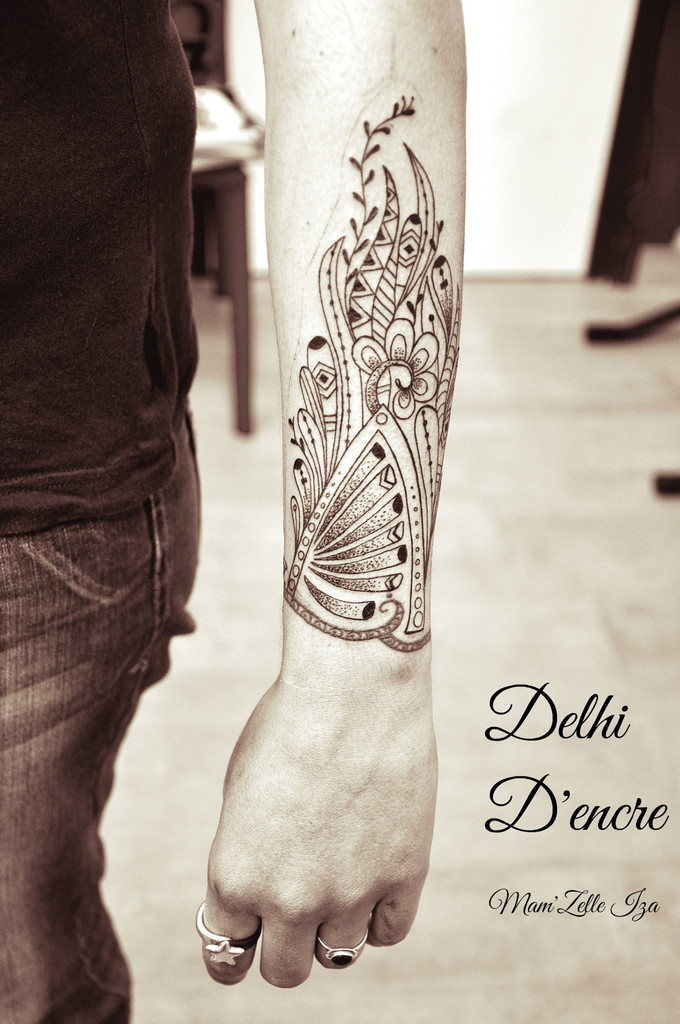 tatouage avant bras travail