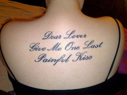 tatouage avec phrase d'amour