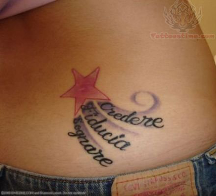 tatouage bas du dos femme étoile