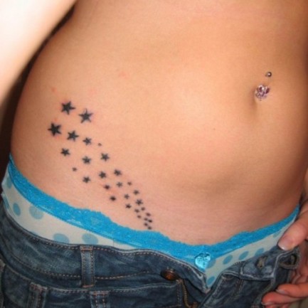 tatouage bas ventre