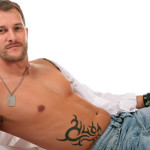 tatouage bas ventre tribal