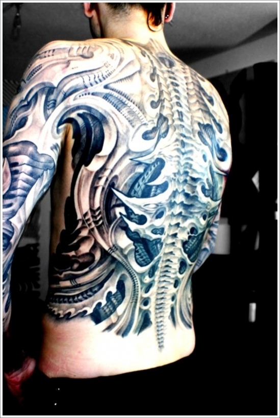 Tatouage biomecanique dos