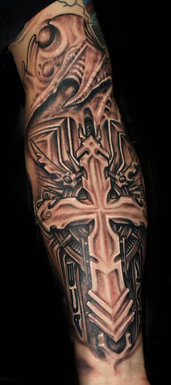 tatouage biomecanique manchette