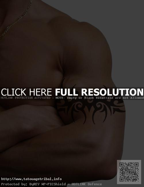 tatouage bracelet biceps homme