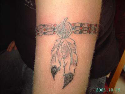tatouage bracelet bras indien