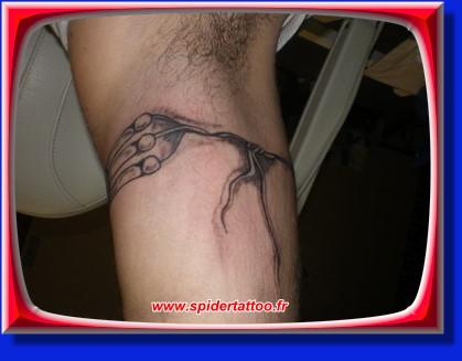 tatouage bracelet bras indien