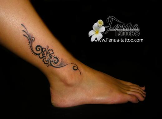 tatouage bracelet polynésien femme
