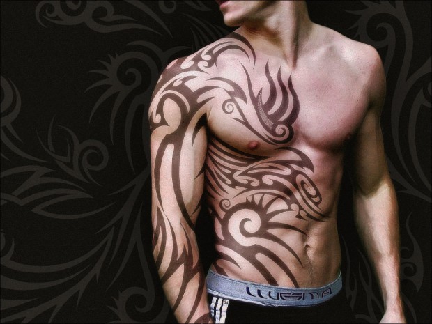 tatouage bras complet tribal