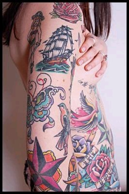 tatouage bras femme old school