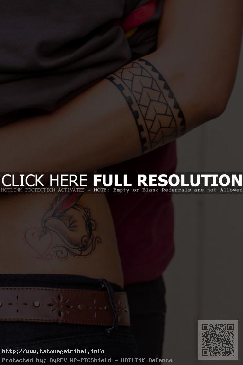 tatouage bras femme tribal