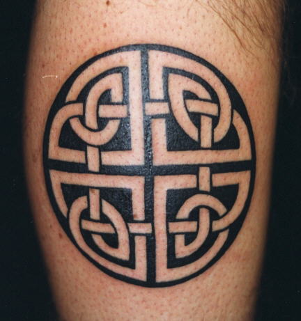 tatouage celtique bras
