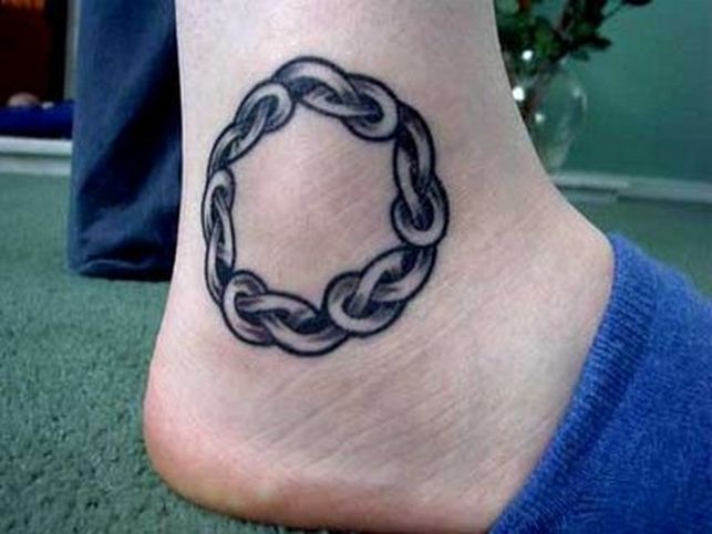 tatouage celtique cheville