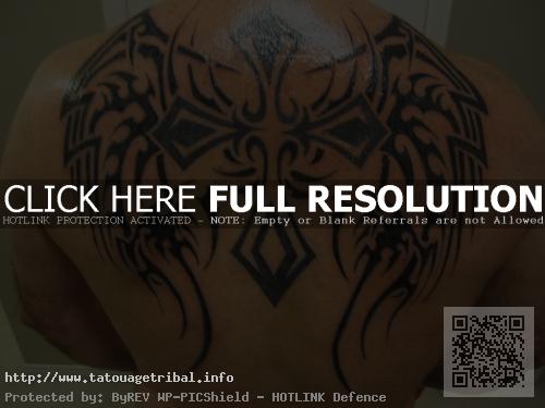 tatouage celtique dos
