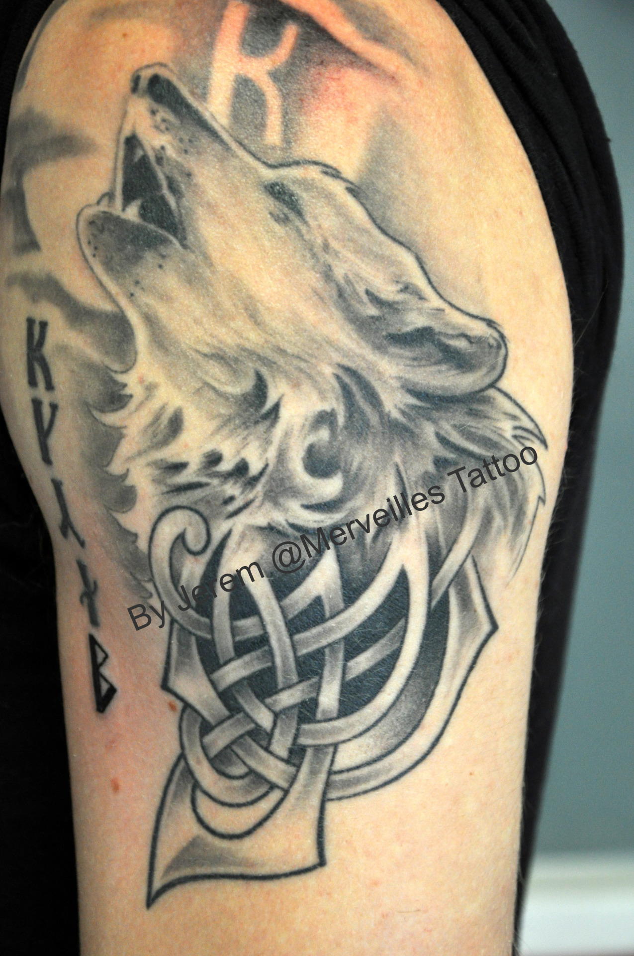Tatouage celtique loup