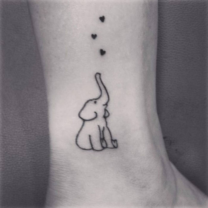 tatouage cheville animaux