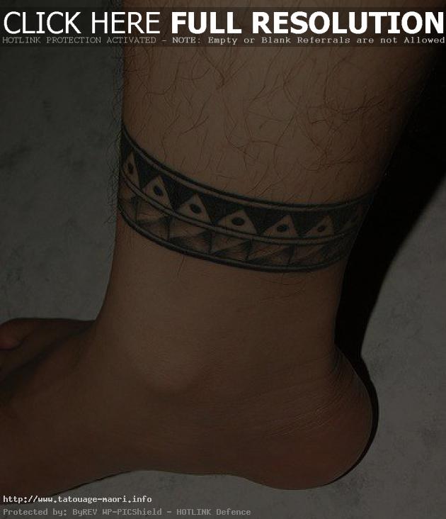 tatouage cheville homme