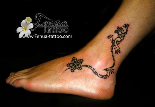 tatouage cheville pieds femme