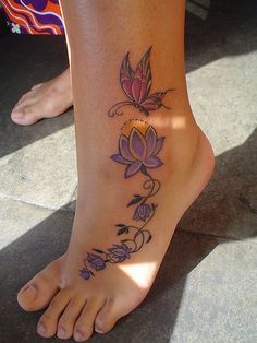 Tatouage chevilles pieds