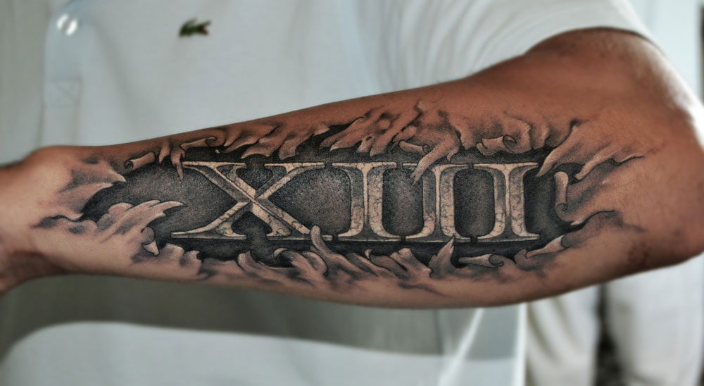 tatouage chiffre romain ventre