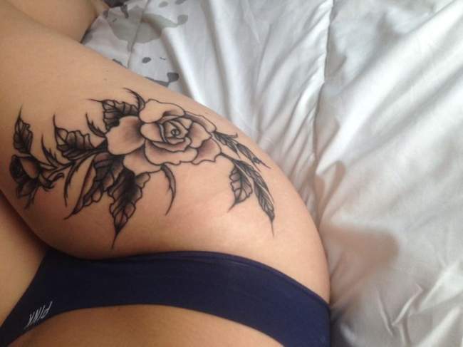 Tatouage cuisse femme image
