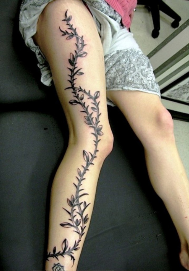 tatouage cuisse femme image