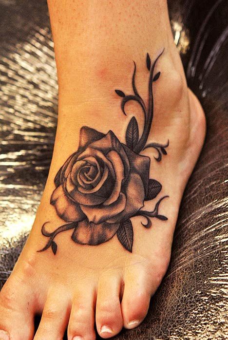 tatouage d'une fleur