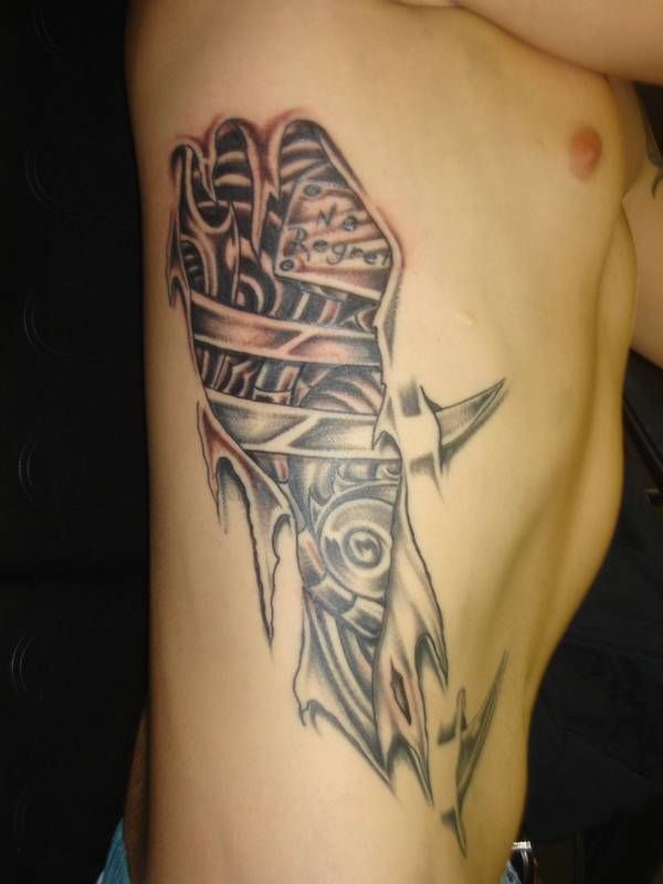 tatouage dechirure biomecanique