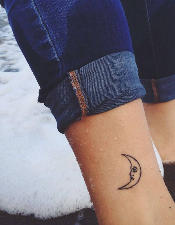 tatouage discret cheville
