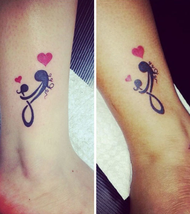 tatouage discret maman