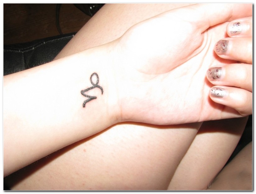 tatouage discret natacha